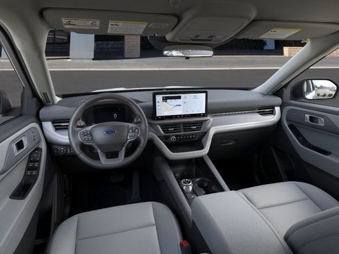 New 2026 Ford Explorer Active w/ Active Comfort Package RWD image 9