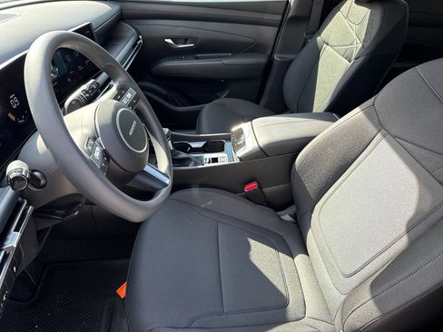 New 2026 Hyundai Tucson SE image 18