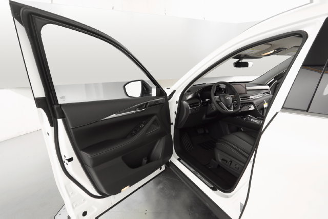 Used 2023 INFINITI QX60 Luxe AWD/4WD image 10
