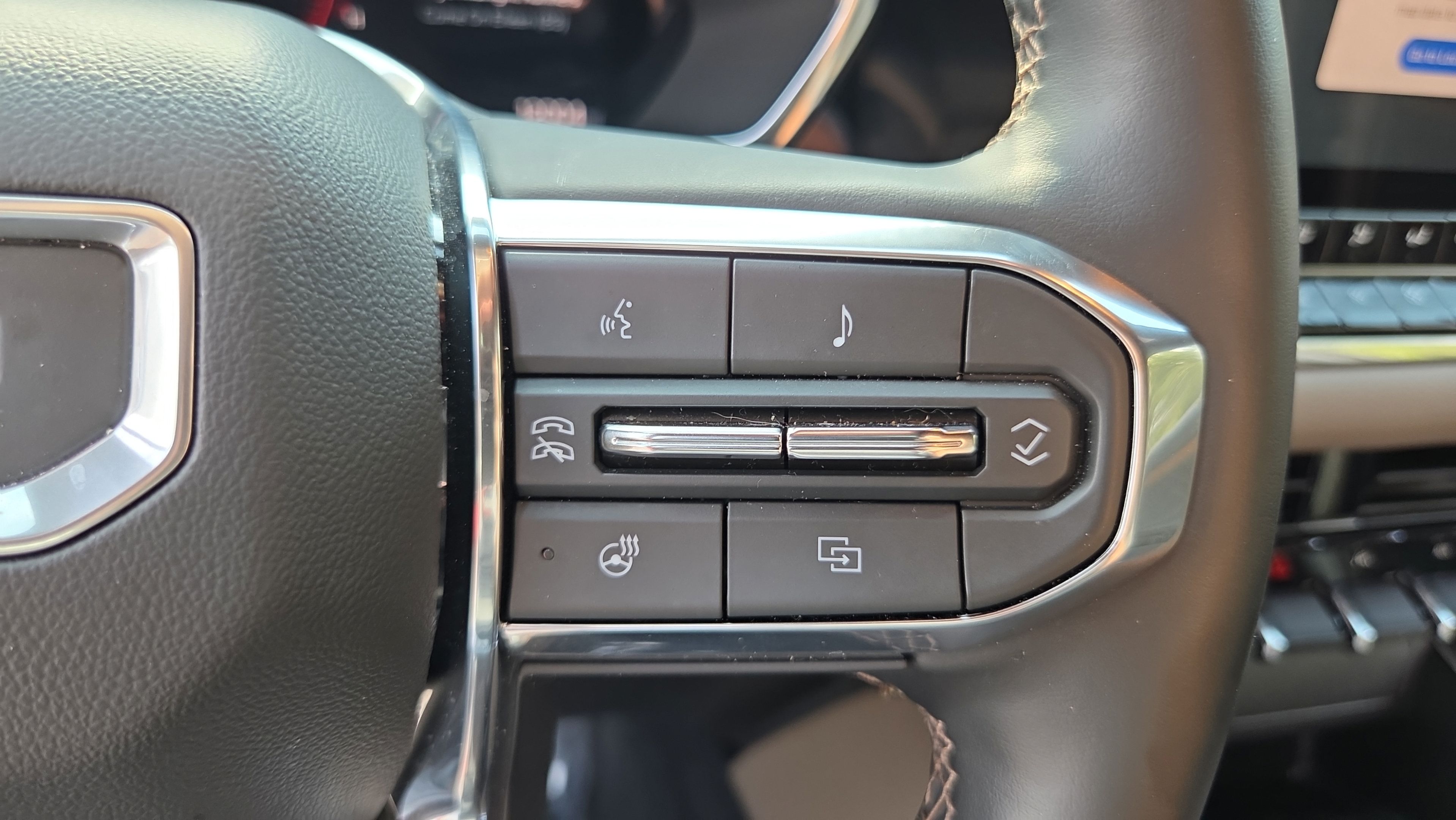 Certified 2024 GMC Canyon Denali AWD/4WD image 26