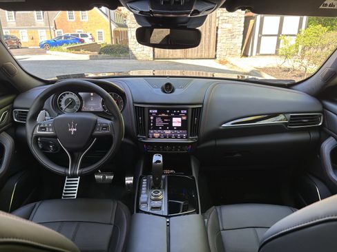 Used 2024 Maserati Levante Modena Ultima AWD/4WD image 14