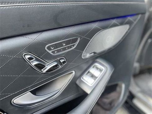 Used 2017 Mercedes-Benz Maybach S 550 4MATIC image 19