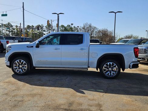 New 2026 GMC Sierra 1500 Denali w/ Denali Reserve Package AWD/4WD image 2