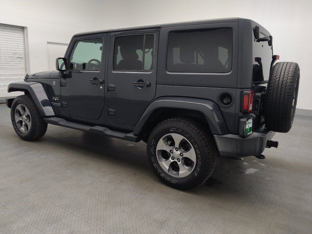 Used 2017 Jeep Wrangler Unlimited Sahara w/ Connectivity Group AWD/4WD image 3