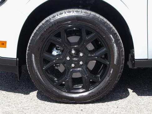 Used 2025 Ford Maverick Lariat w/ Black Appearance Package AWD/4WD image 42