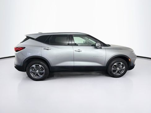 Used 2025 Chevrolet Blazer LT FWD image 10