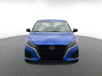 Used 2025 Nissan Altima 2.5 SR FWD video 2