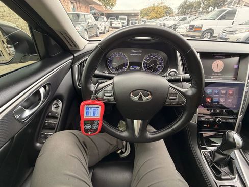 Used 2017 INFINITI Q50 2.0t w/ Moonroof Package image 48