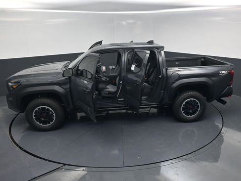 New 2026 Toyota Tacoma TRD Off-Road AWD/4WD image 25