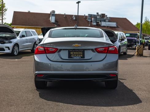 Used 2024 Chevrolet Malibu LT FWD image 9