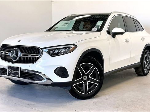 New 2026 Mercedes-Benz GLC 300 4MATIC image 2