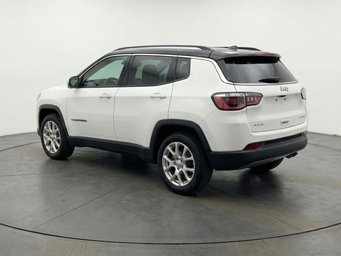 Used 2025 Jeep Compass Limited AWD/4WD image 6