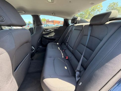 Used 2017 Chevrolet Malibu LT w/ Driver Confidence Package FWD image 24