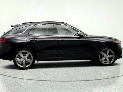 Used 2025 Genesis GV70 3.5T Sport w/ Sport Advanced Package AWD/4WD image 4