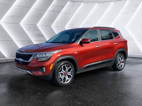 Used 2023 Kia Seltos SX image 3