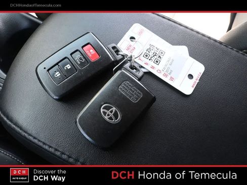 Used 2015 Toyota RAV4 Limited AWD/4WD image 15