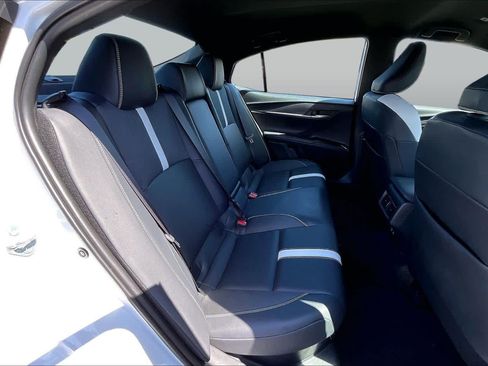 Used 2026 Toyota Camry SE FWD image 17