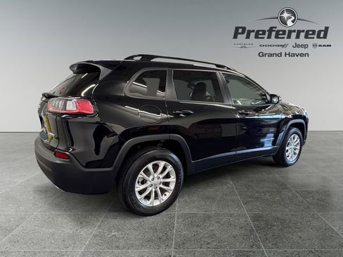 Used 2022 Jeep Cherokee Latitude Lux AWD/4WD image 17
