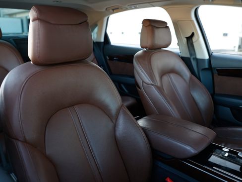 Used 2014 Audi A8 L TDI w/ Premium Package image 19