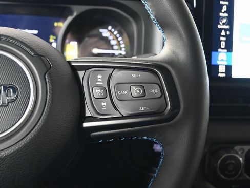 Used 2024 Jeep Wrangler Unlimited Rubicon 4xe w/ Technology Group image 36