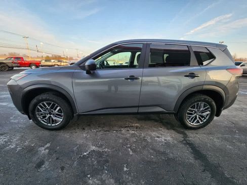 Used 2023 Nissan Rogue S image 6