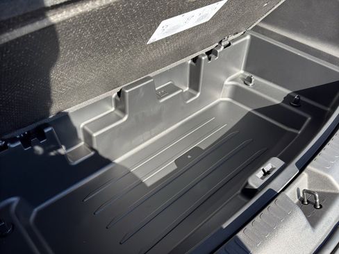 New 2026 Chevrolet Traverse Z71 image 13