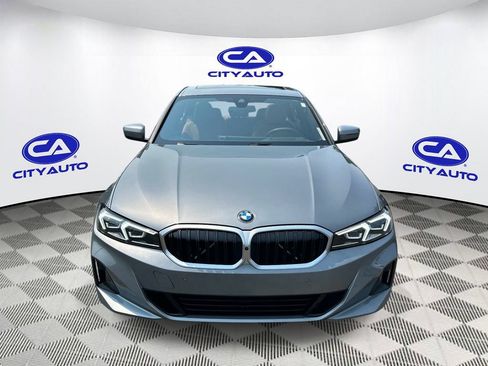 Used 2025 BMW 330i Sedan w/ Premium Package RWD image 11