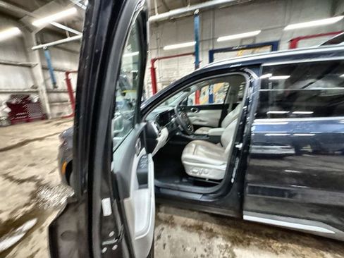 Certified 2023 Kia Sorento EX image 15