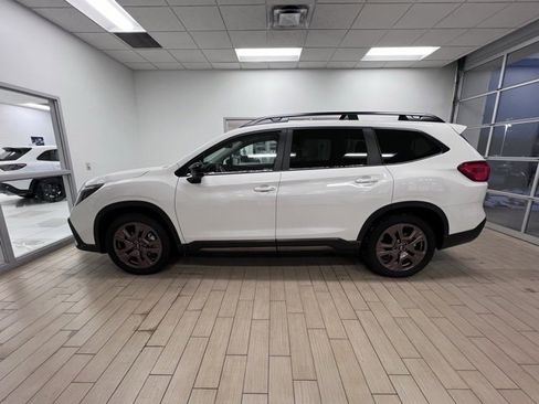 Used 2025 Subaru Ascent Bronze Edition image 13