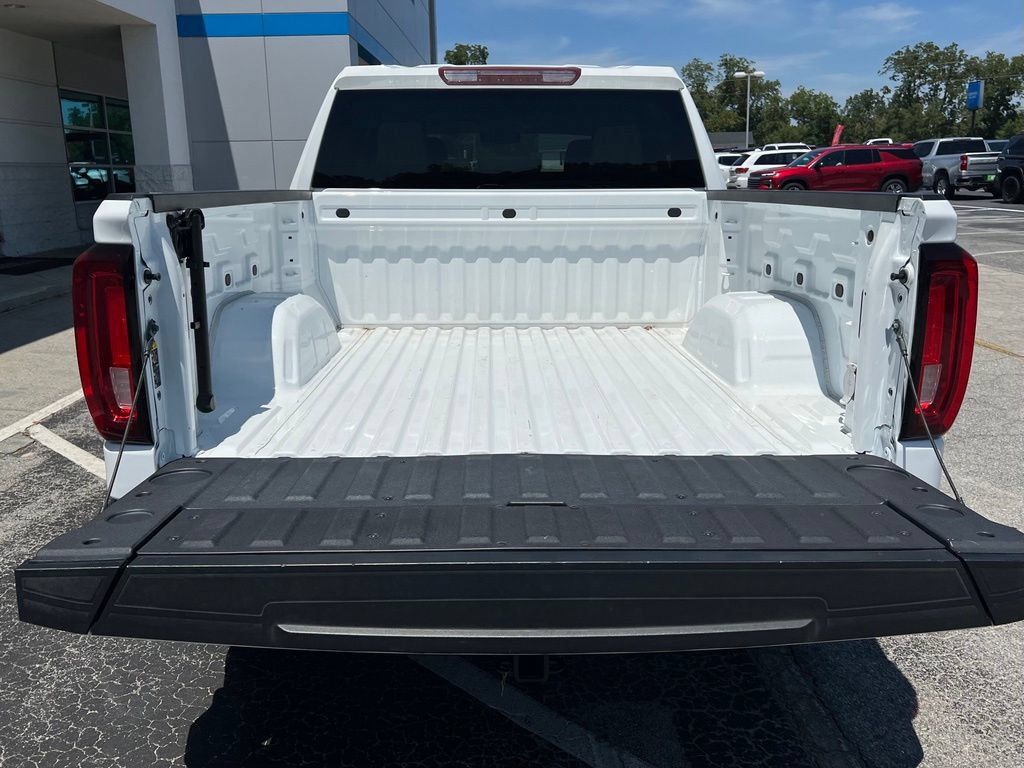 Used 2024 GMC Sierra 1500 SLT w/ SLT Convenience Package RWD image 9