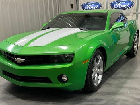 Used 2011 Chevrolet Camaro LT w/ White Stripe Package RWD image 5