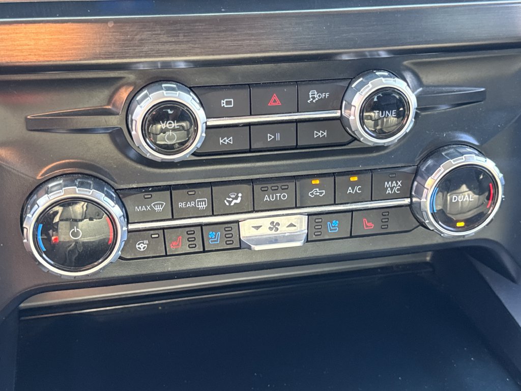 Used 2026 Ford F250 Lariat AWD/4WD image 21