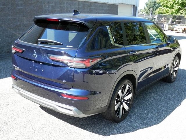 Used 2025 Mitsubishi Outlander SE AWD/4WD image 8