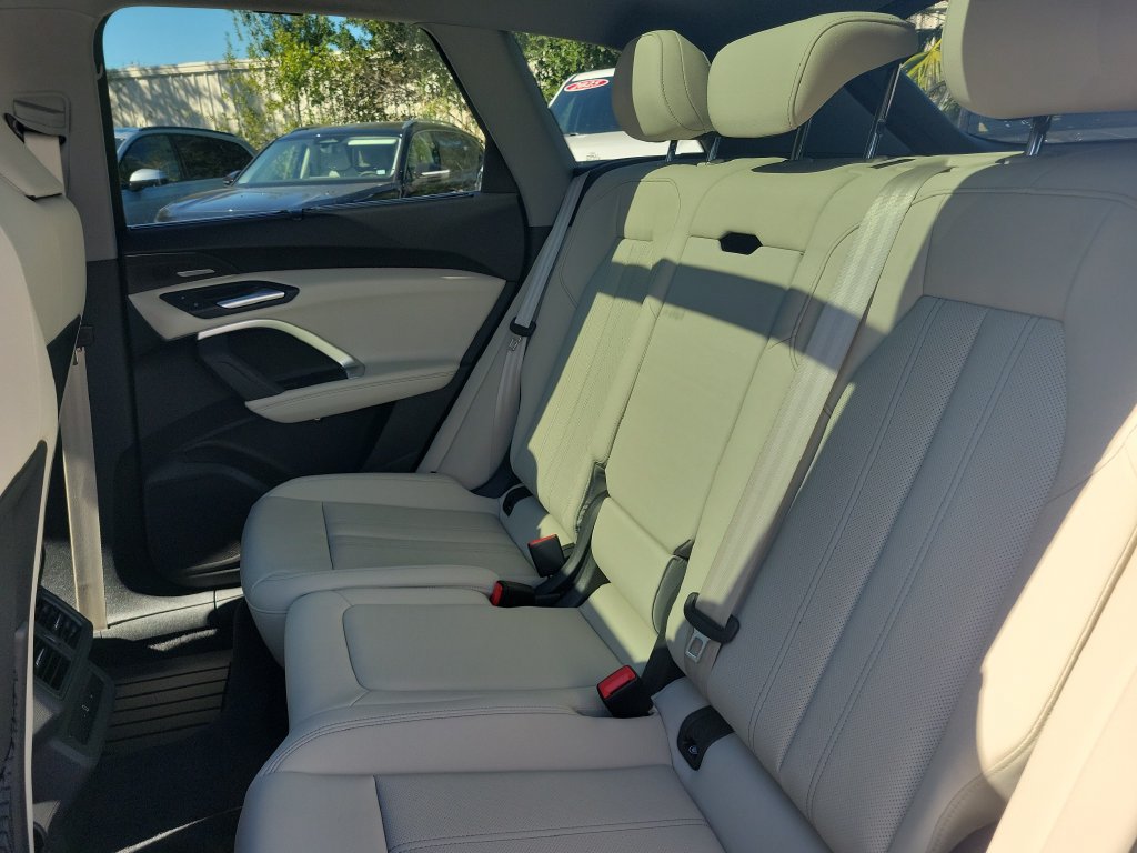New 2026 Audi Q5 Premium Plus AWD/4WD image 14
