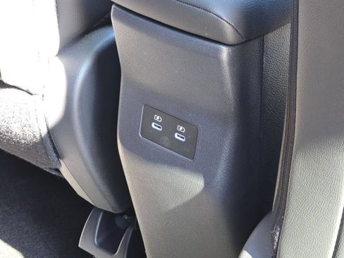 Used 2026 Nissan Kicks SR w/ SR Premium Package AWD/4WD image 10