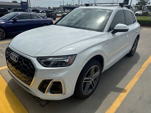 Used 2023 Audi Q5 e Premium Plus w/ Premium Plus Package AWD/4WD image 5
