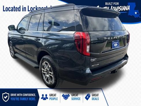 Used 2025 Ford Expedition Active AWD/4WD image 4