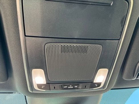 Certified 2025 Honda Pilot Sport image 31
