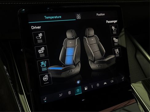 New 2025 Cadillac Escalade ESV Sport w/ LPO, ONYX Package image 32