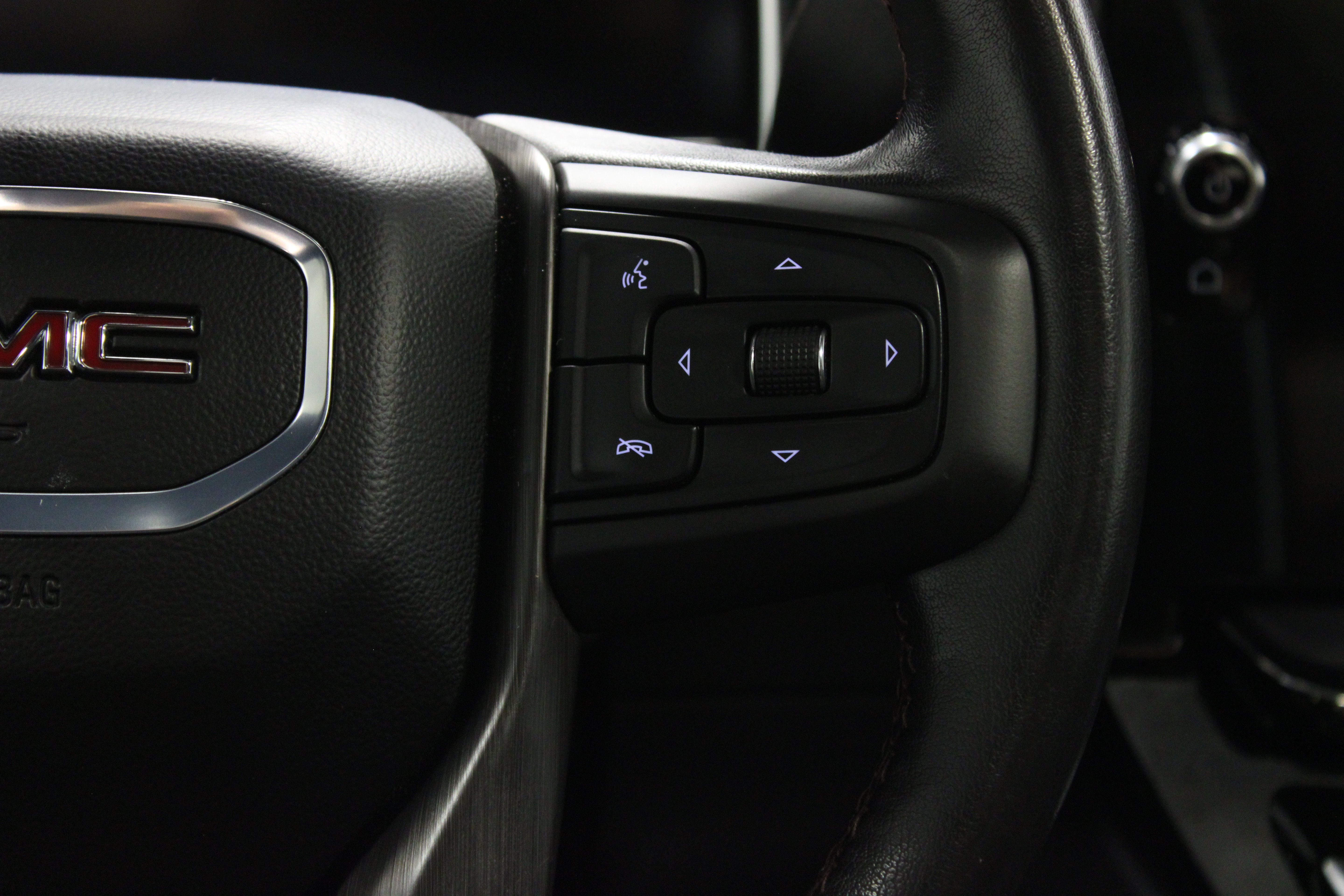 Used 2024 GMC Sierra 2500 AT4X AWD/4WD image 26