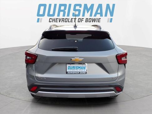 Certified 2024 Chevrolet Trax LT w/ Driver Confidence Package FWD image 4