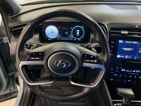 Used 2022 Hyundai Santa Cruz SEL Premium image 18