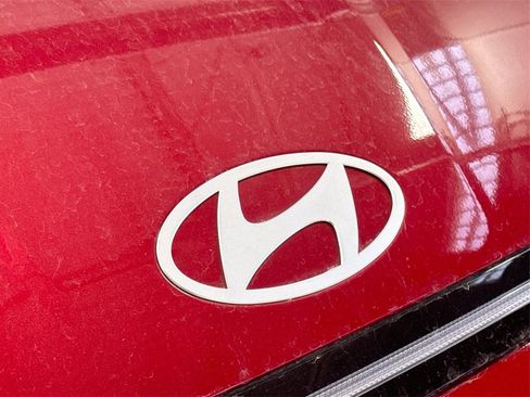 New 2025 Hyundai Sonata Limited image 8