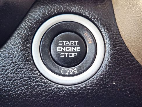 Used 2023 RAM 2500 Laramie image 24