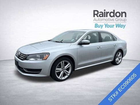 Used 2014 Volkswagen Passat TDI SE FWD image 3