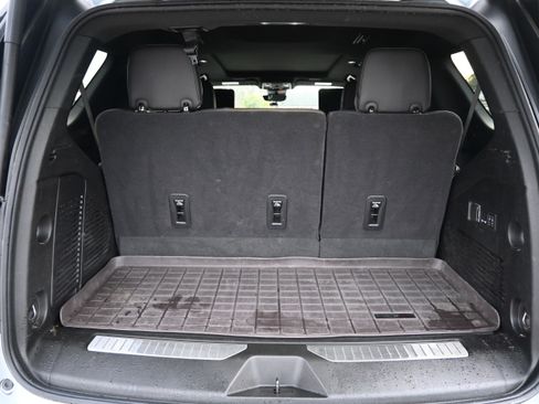 Used 2025 GMC Yukon Denali Ultimate image 36