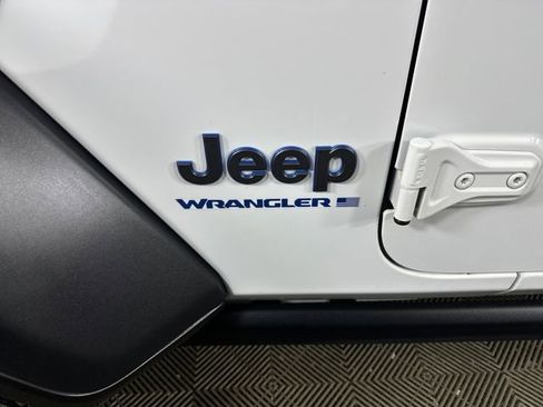 Used 2023 Jeep Wrangler Unlimited Rubicon 4xe image 10