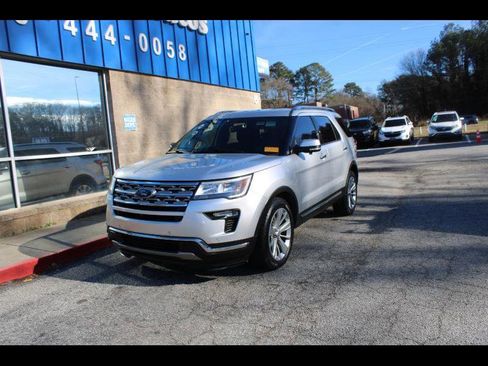 Used 2018 Ford Explorer Limited image 1