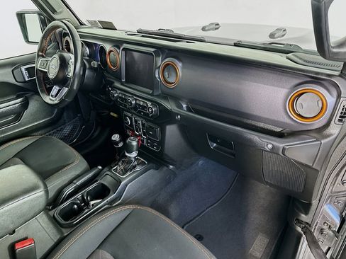 Used 2022 Jeep Gladiator Mojave w/ Cold Weather Group AWD/4WD image 31