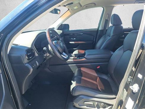 Used 2023 Honda Pilot EX-L image 10